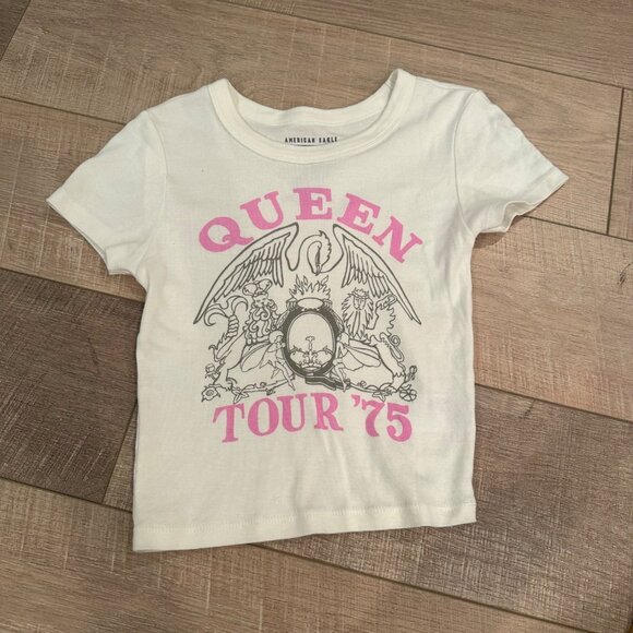 AMERICAN EAGLE JUNIOR WOMENS CROPPED QUEEN TOUR 75 BAND TEE XS - Picture 1 of 5